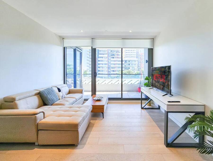 Apartment Walk To Shopping & Premium Sydney