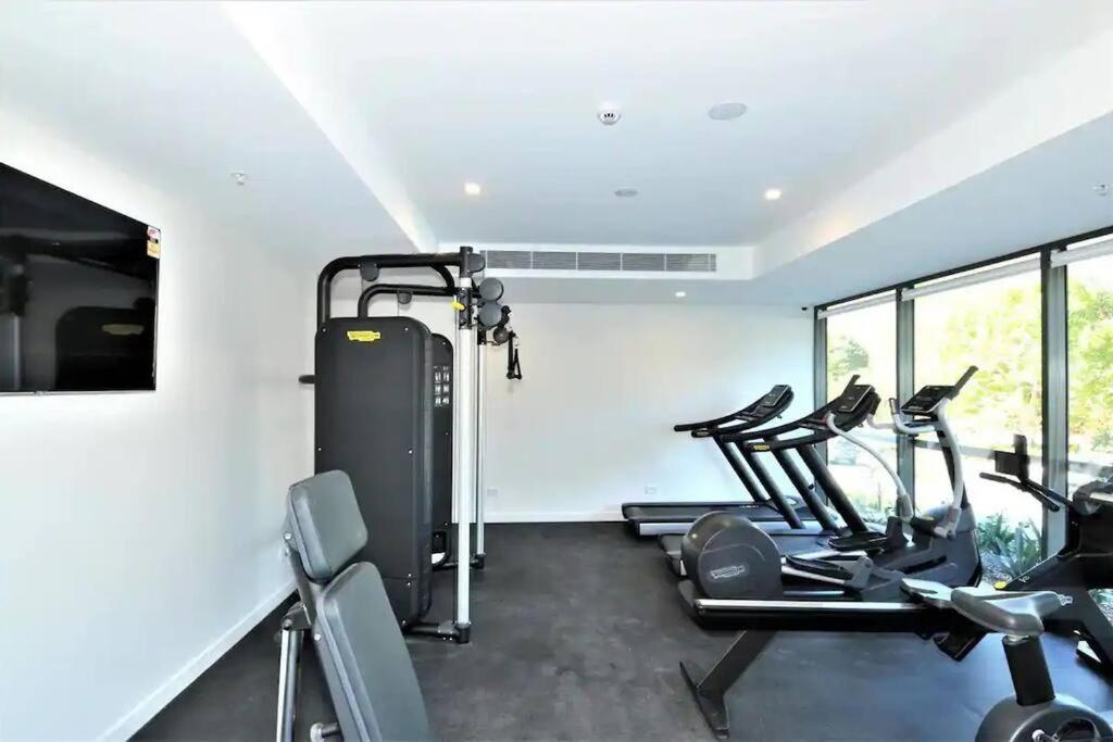 Apartment Walk To Shopping & Premium Sydney