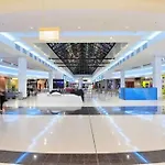 Walk To Shopping & University Premium Apartment